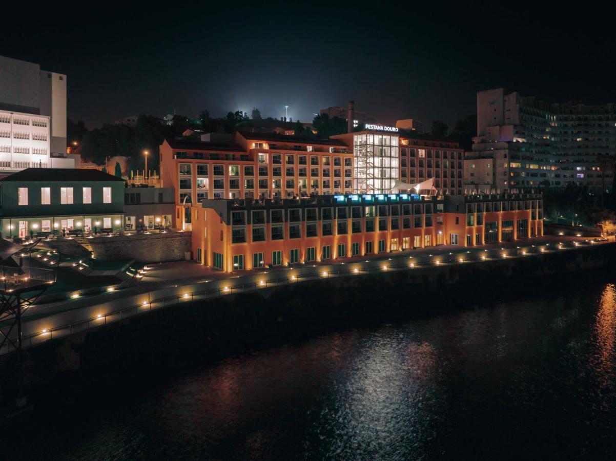 Pestana Douro Riverside - Preferred Hotels & Resorts, Lifestyle Valbom  Екстер'єр фото The hotel at night